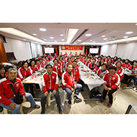 2024年1月13日第33屆隆鎮義工團成立暨表彰大會，頒發2023年義工嘉許狀。